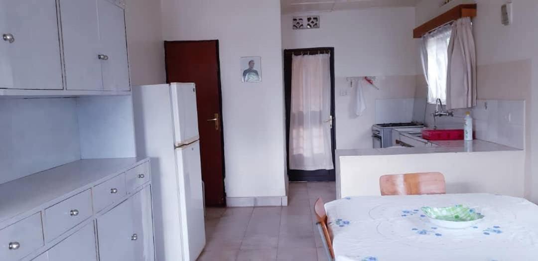 Centre D'Accueil Casa Dell'Annunciazione Rusizi- Kamembe- Cyangugu -Rwanda Bed & Breakfast エクステリア 写真