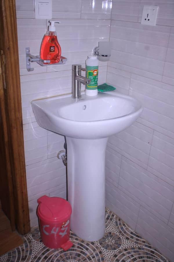 Centre D'Accueil Casa Dell'Annunciazione Rusizi- Kamembe- Cyangugu -Rwanda Bed & Breakfast エクステリア 写真
